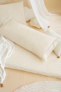 Coussin rectangle VERA EYELET LACE NATURAL 